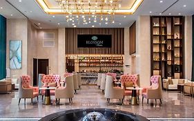 Blossom Hotel Houston, Curio Collection By Hilton